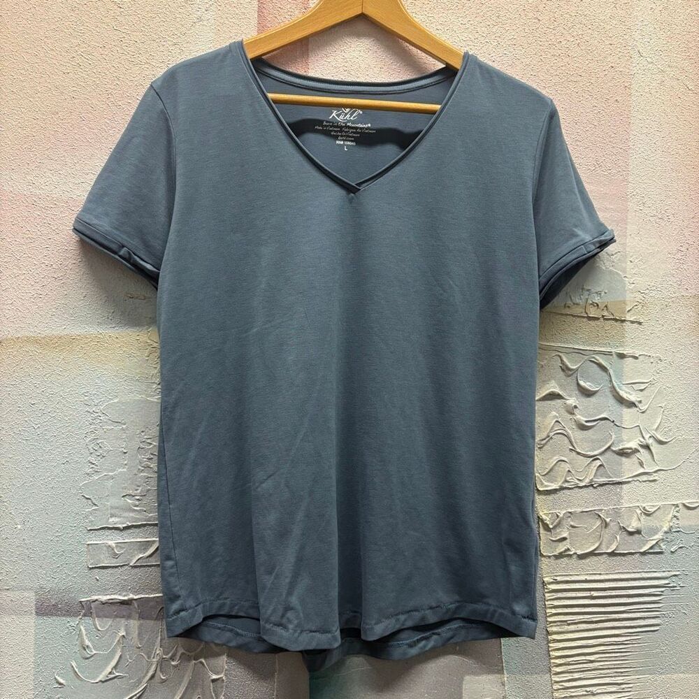 Kuhl L Blue Short Sleeve V-neck Tee Shirt Blouse Outdoors Mountain Chic Sporty